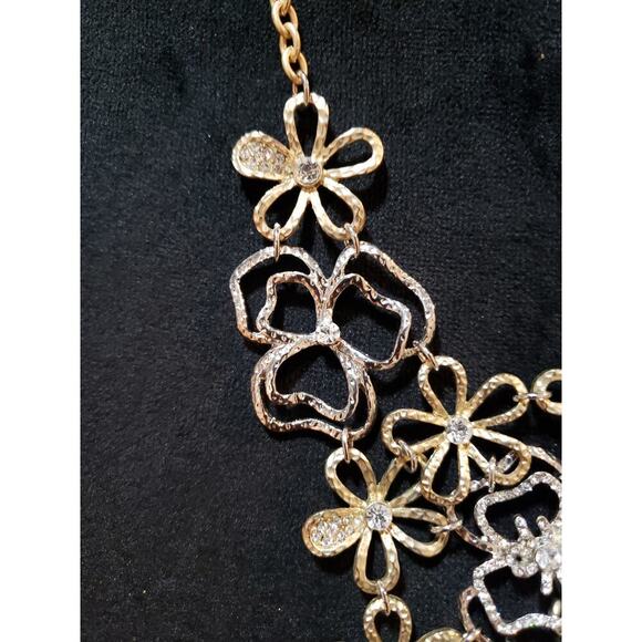 Womens Two Tone Encrusted Crystal Hollow Out Metal Flowers Statement Necklace - Picture 5 of 6